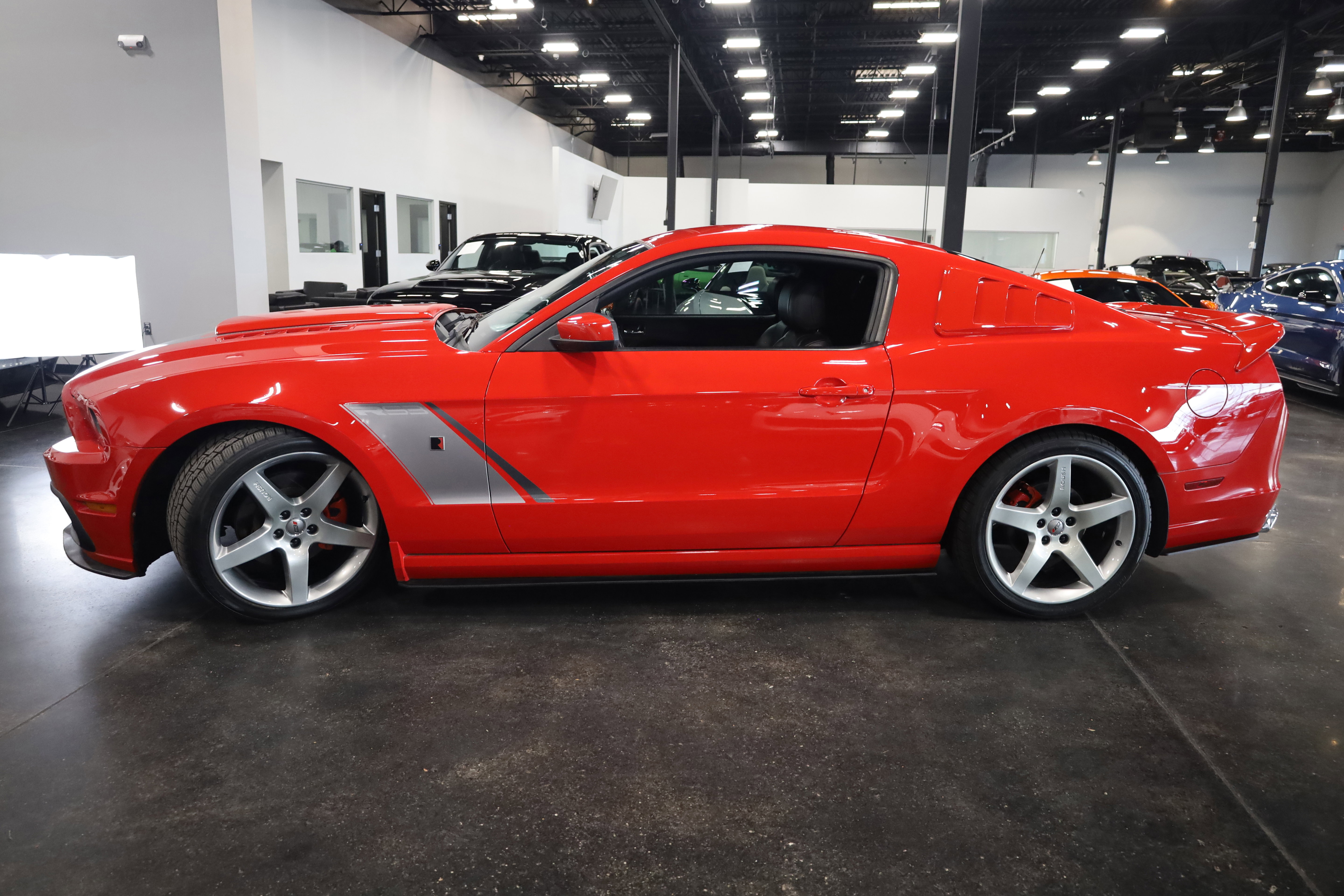 Used 2014 Ford Mustang GT Premium image 9
