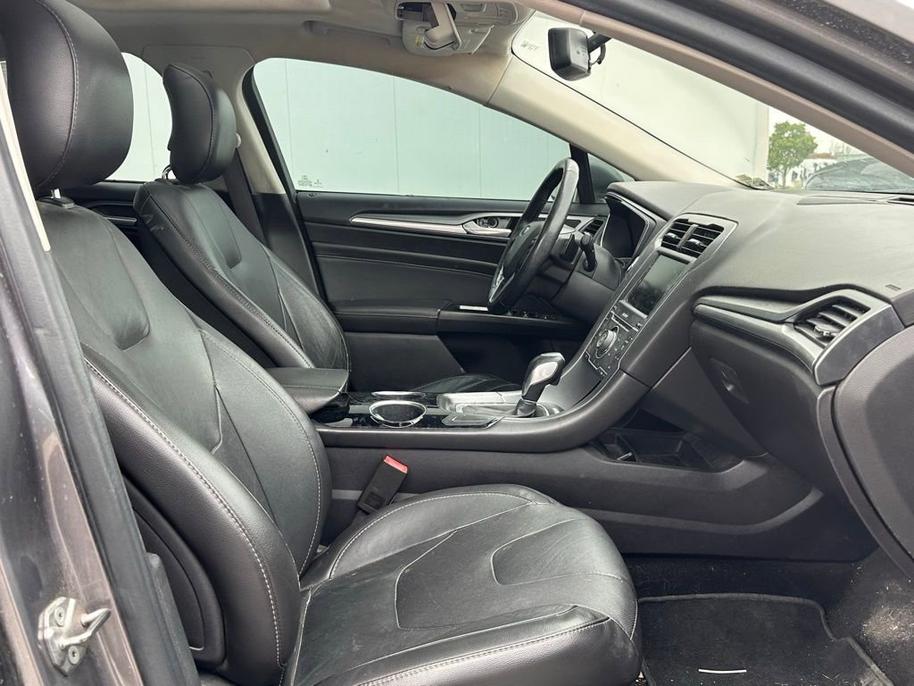 Used 2013 Ford Fusion Titanium FWD image 21