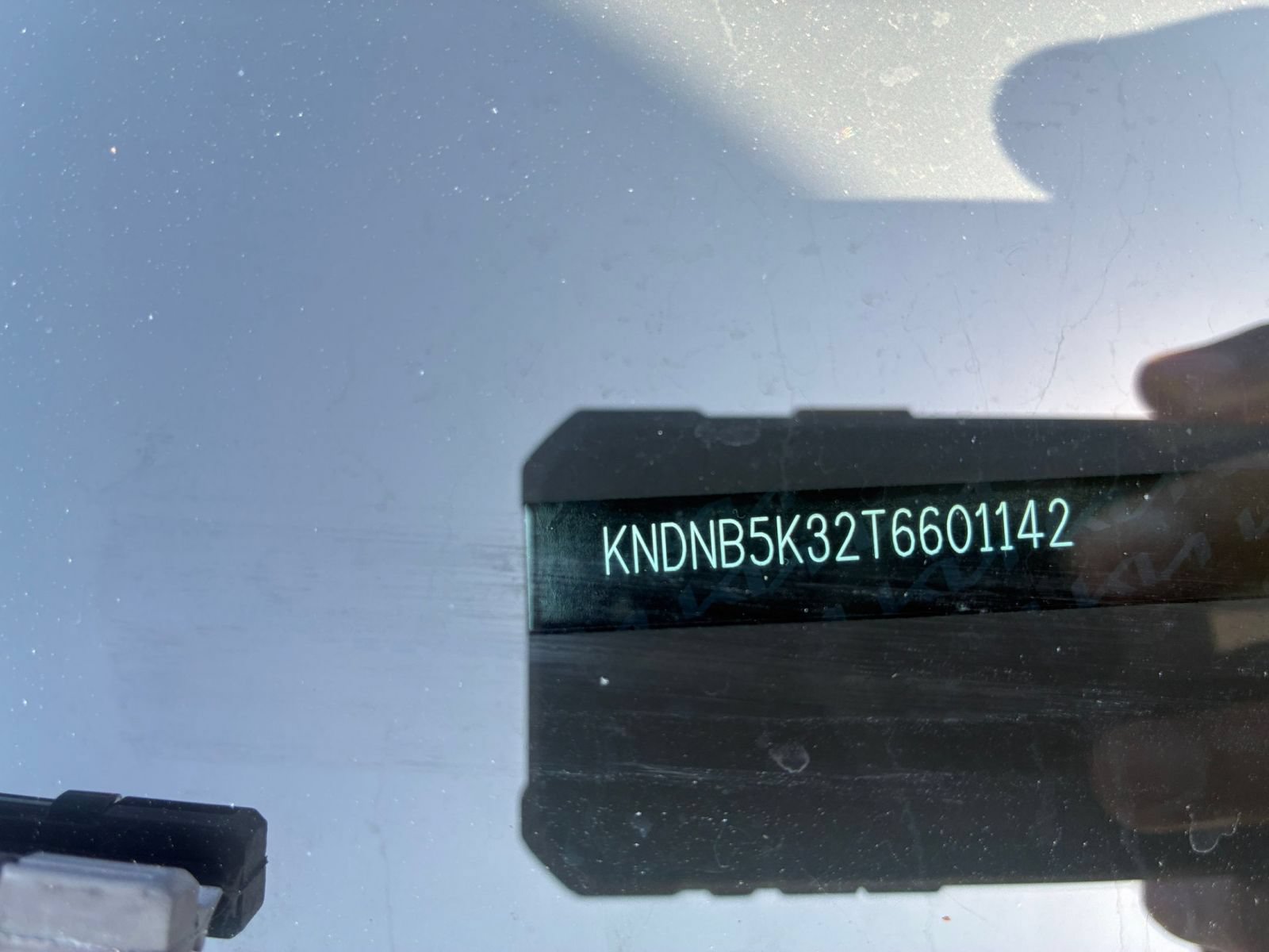 Used 2026 Kia Carnival FWD image 27