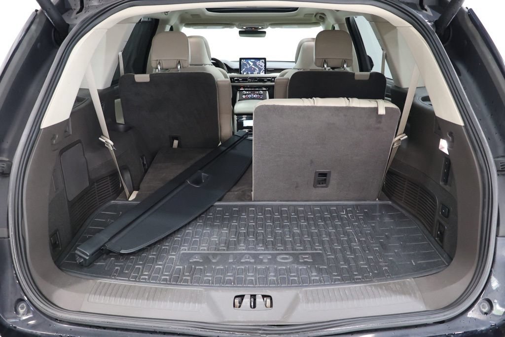 Used 2020 Lincoln Aviator Reserve w/ Equipment Group 202A AWD/4WD image 40