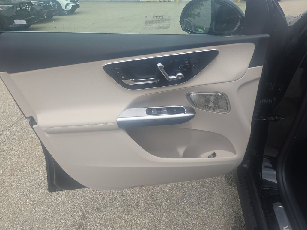 New 2026 Mercedes-Benz GLC 300 4MATIC image 8
