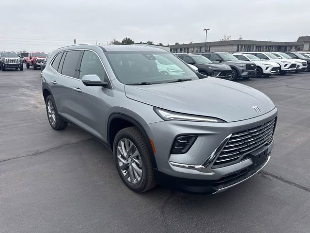 Used 2025 Buick Enclave Preferred image 1