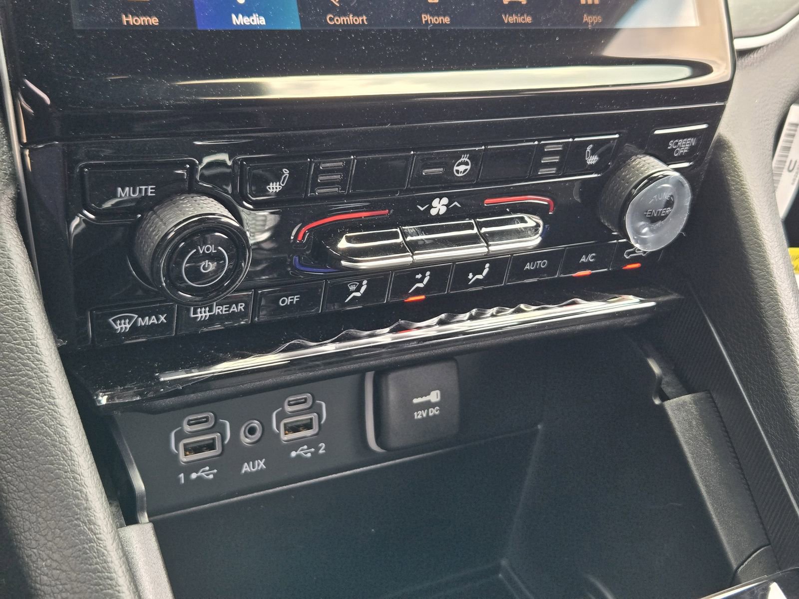 New 2025 Jeep Grand Cherokee Limited w/ Black Appearance Package image 17