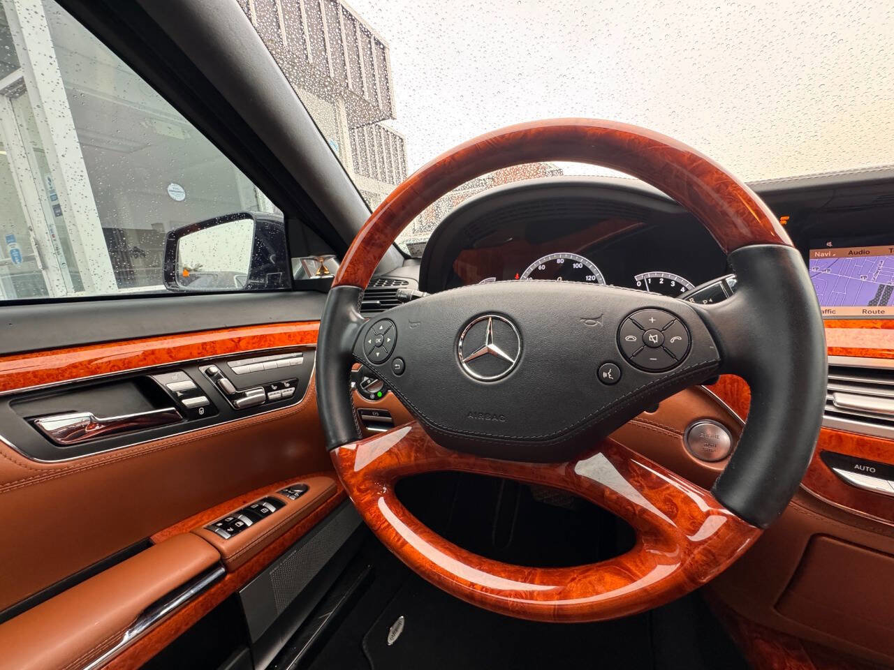 Used 2011 Mercedes-Benz S 600 image 22