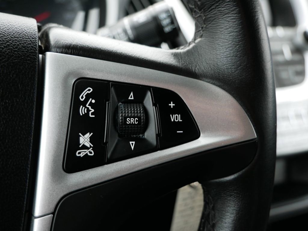 Used 2016 Chevrolet Equinox LTZ w/ Enhanced Convenience Package image 23