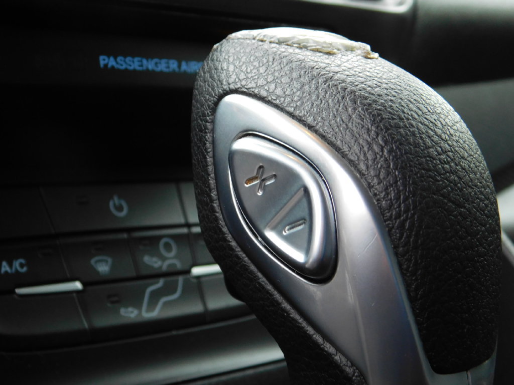 Used 2021 Ford Transit Connect XL FWD image 21