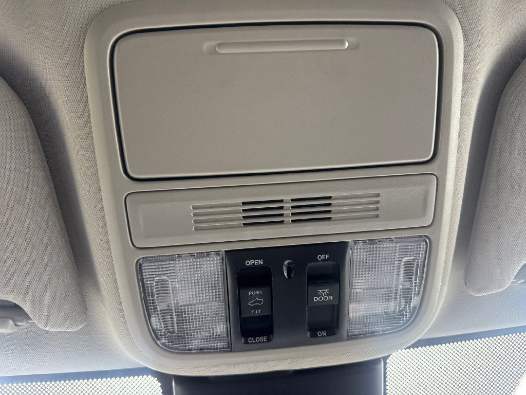 Certified 2025 Honda Odyssey EX-L image 28