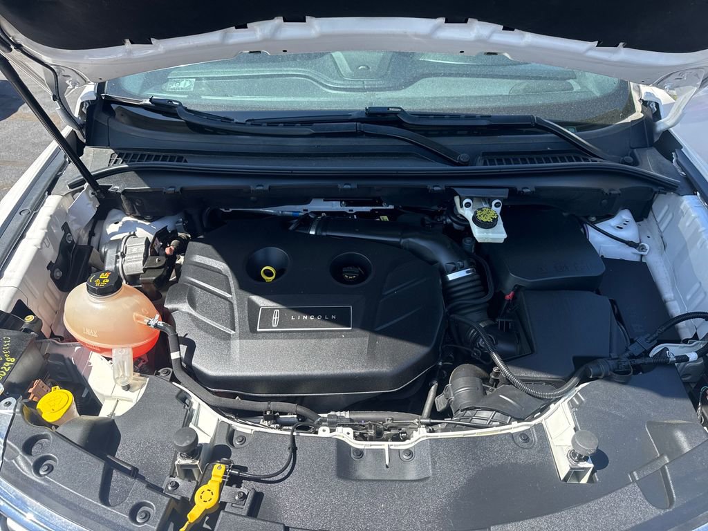 Used 2018 Lincoln MKC Select w/ Select Plus Package AWD/4WD image 34