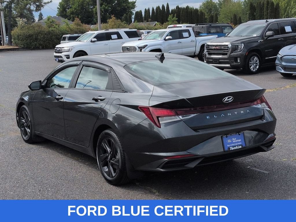 Used 2023 Hyundai Elantra SEL FWD image 3