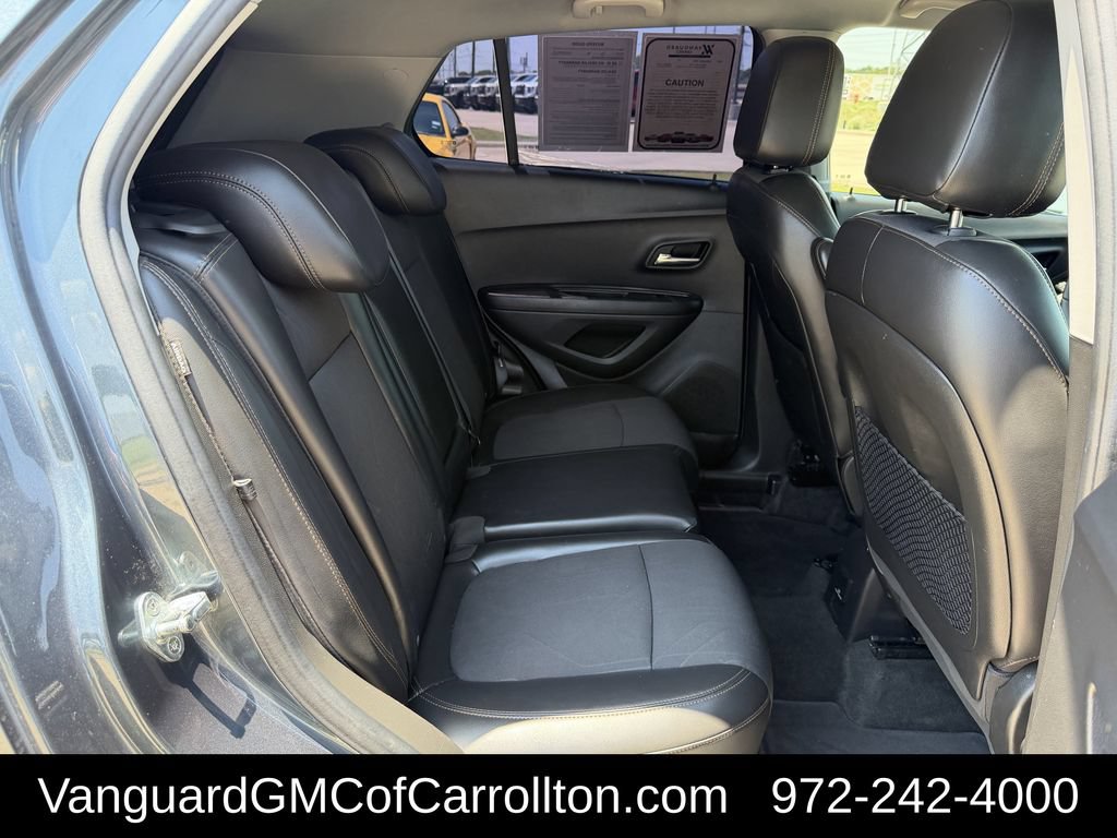 Used 2021 Chevrolet Trax LT w/ LT Convenience Package FWD image 30