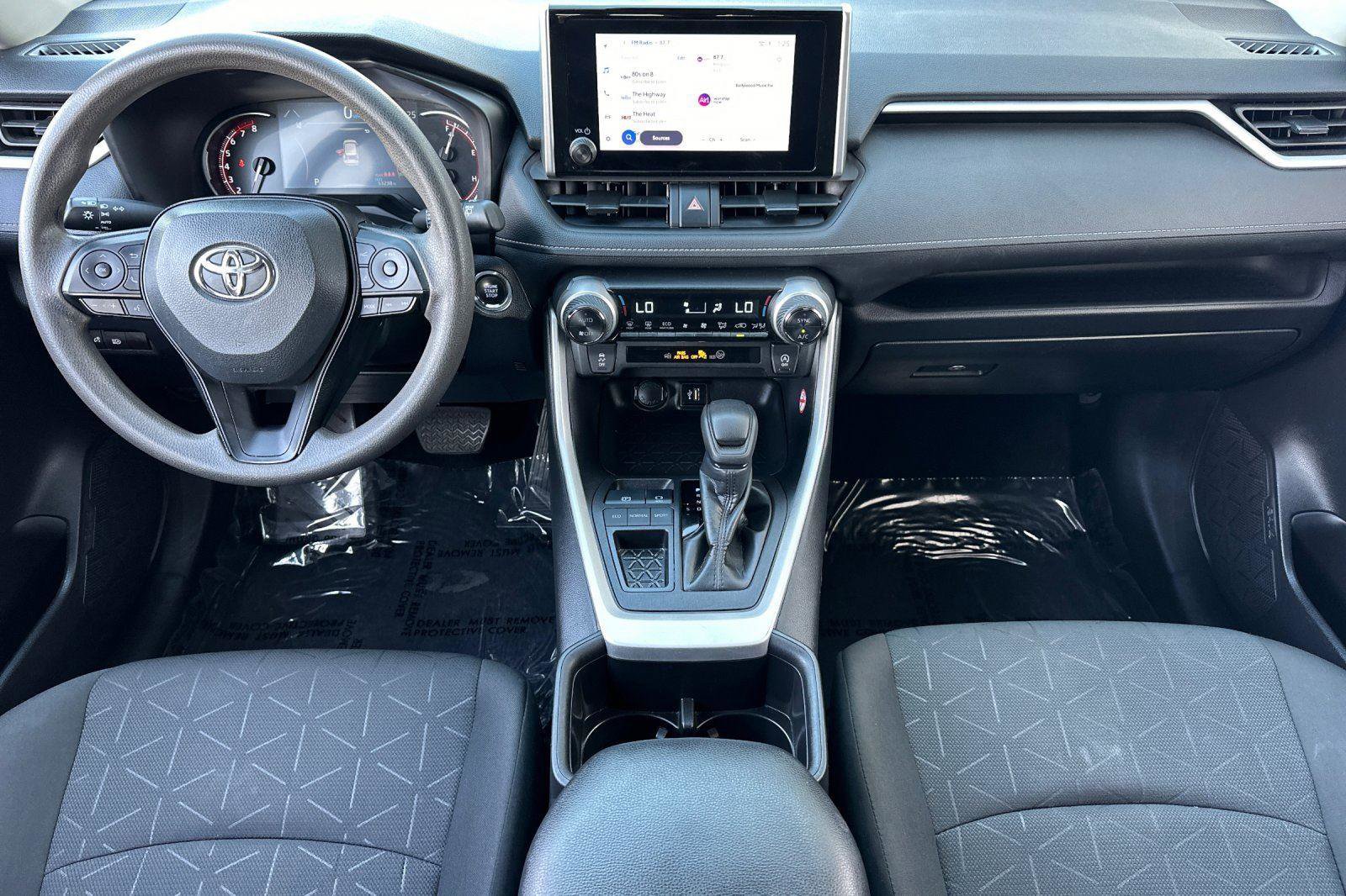 Used 2024 Toyota RAV4 XLE image 12