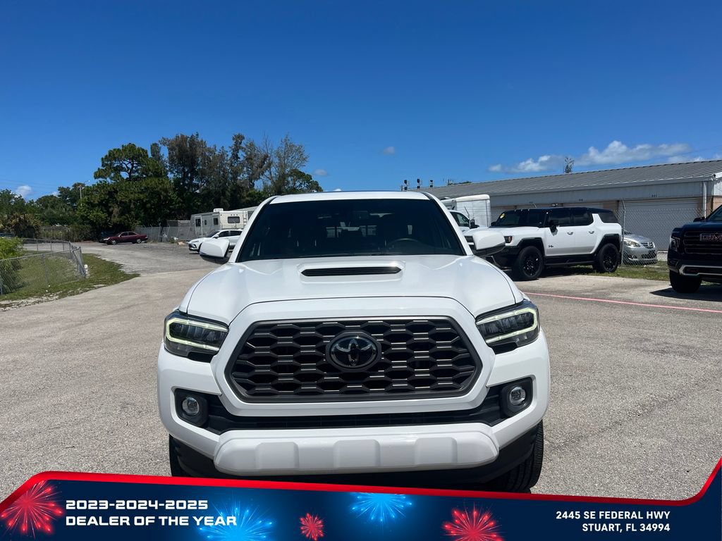 Used 2021 Toyota Tacoma TRD Sport w/ TRD Premium Sport Package RWD image 2