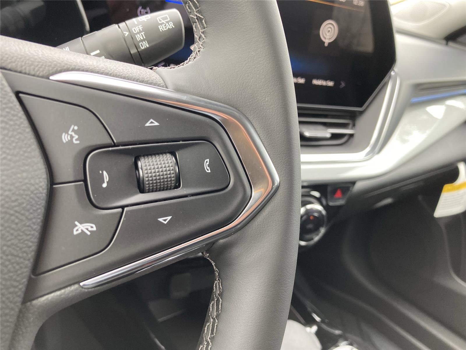 New 2026 Chevrolet Trax LT w/ Driver Confidence Package image 21