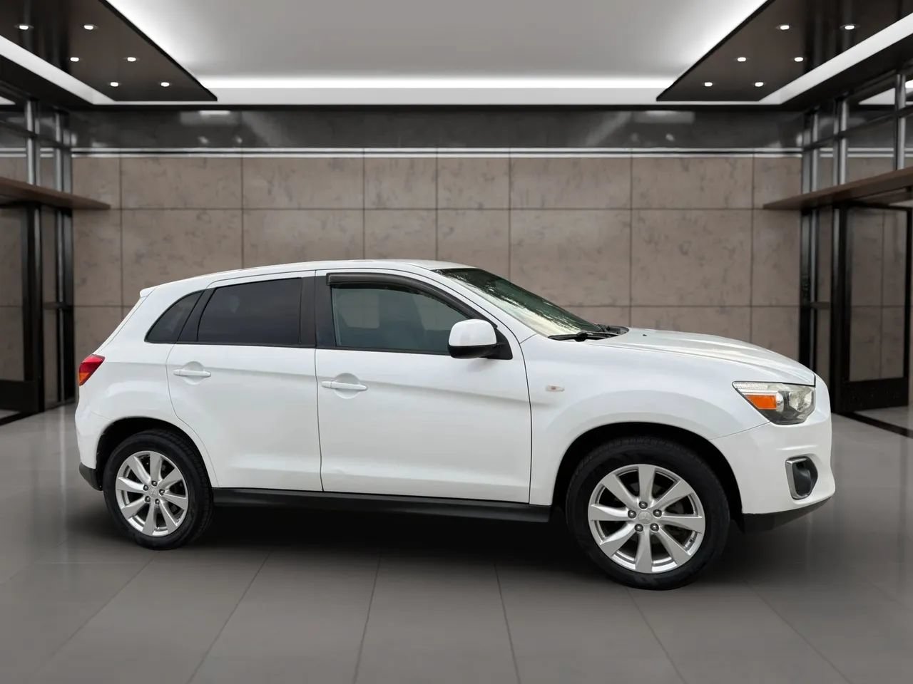 Used 2015 Mitsubishi Outlander Sport ES FWD image 2