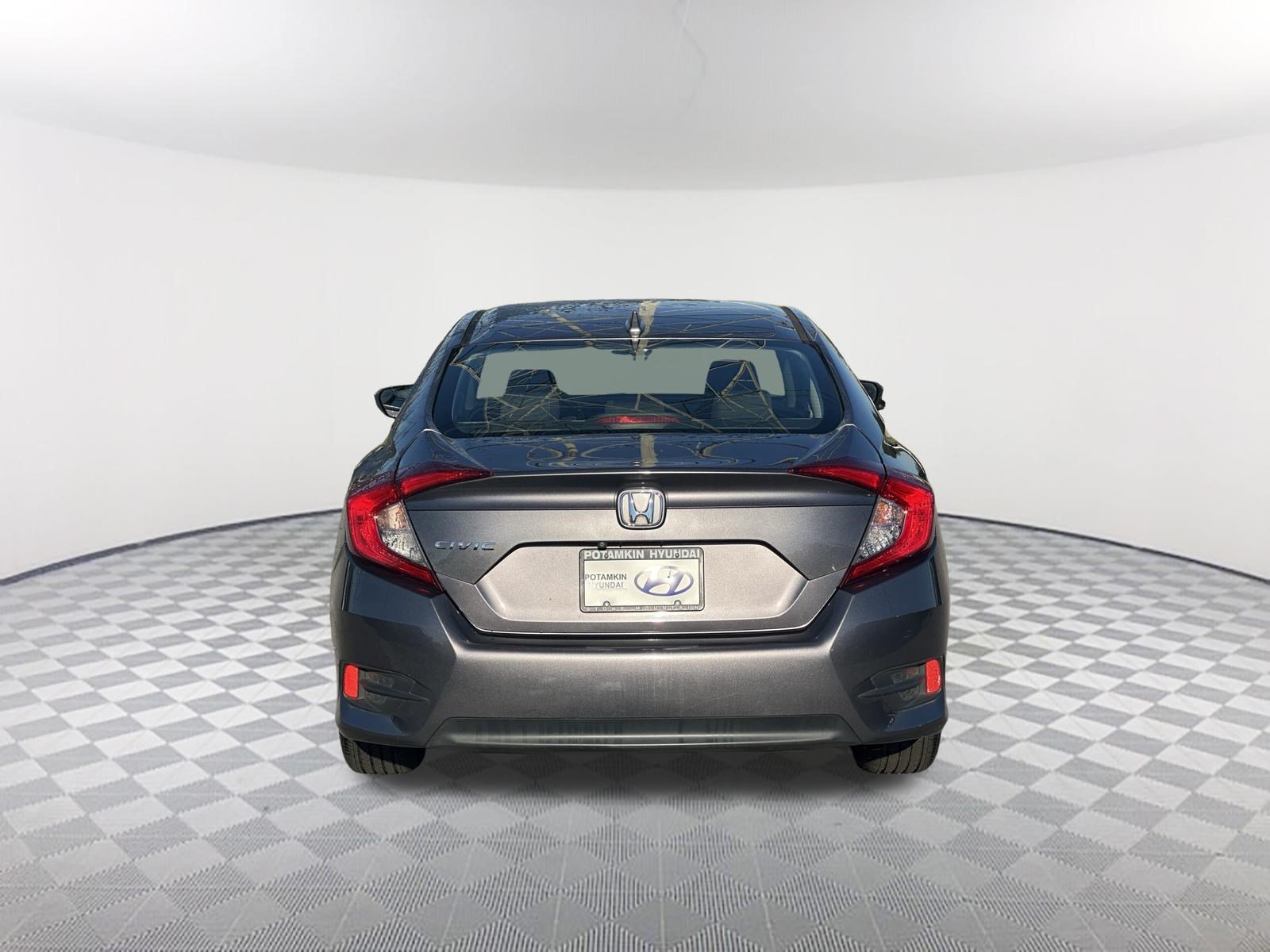 Used 2017 Honda Civic EX image 6