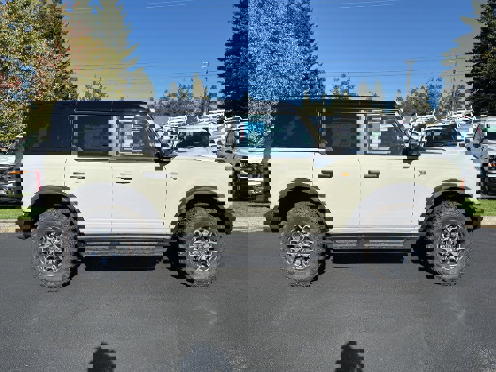 New 2025 Ford Bronco Badlands image 10