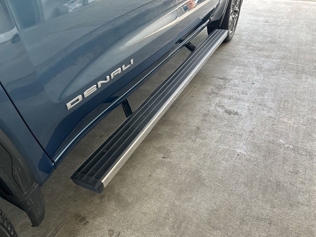 Used 2025 GMC Sierra 1500 Denali Ultimate image 17