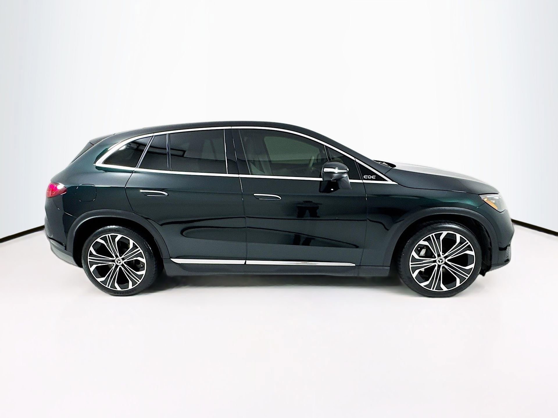 Certified 2023 Mercedes-Benz EQE 350+ SUV image 9