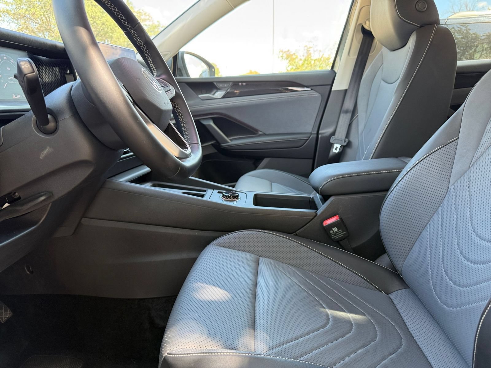 Used 2026 Volkswagen Tiguan SE AWD/4WD image 27