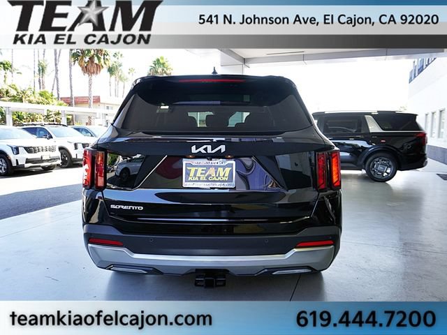 Certified 2025 Kia Sorento S w/ Panoramic Sunroof Package FWD image 8