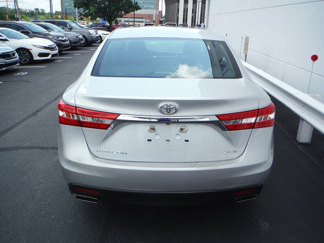 Used 2014 Toyota Avalon XLE FWD image 8