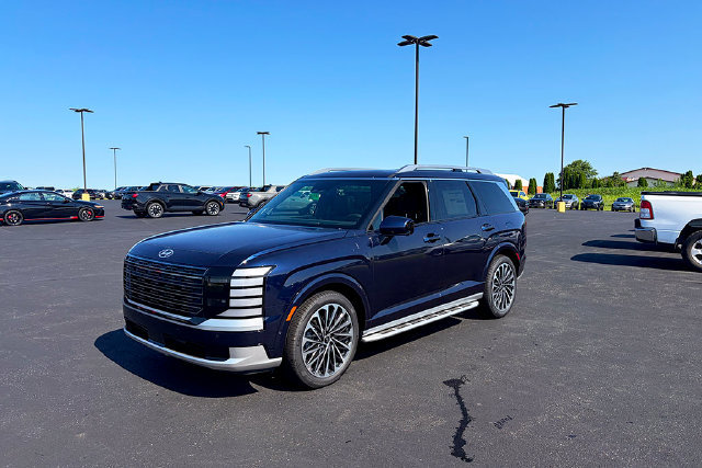 New 2026 Hyundai Palisade Calligraphy AWD/4WD image 3
