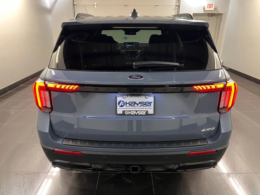 New 2026 Ford Explorer ST-Line w/ ST-Line Street Pack image 6