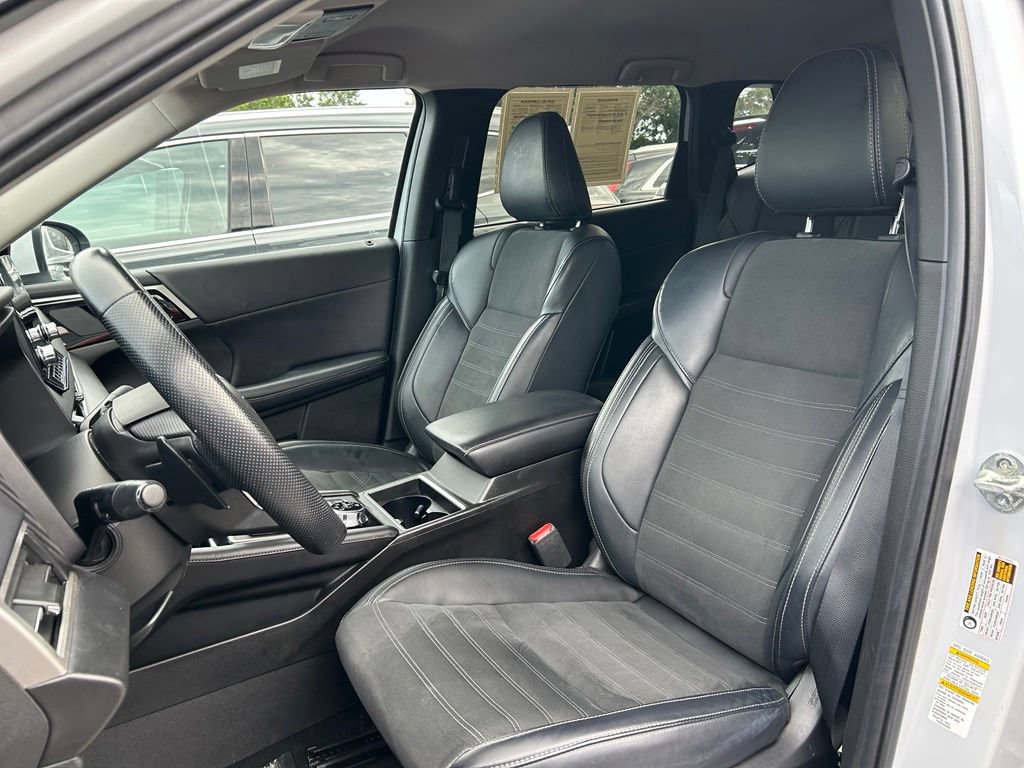 Used 2024 Mitsubishi Outlander SE AWD/4WD image 20