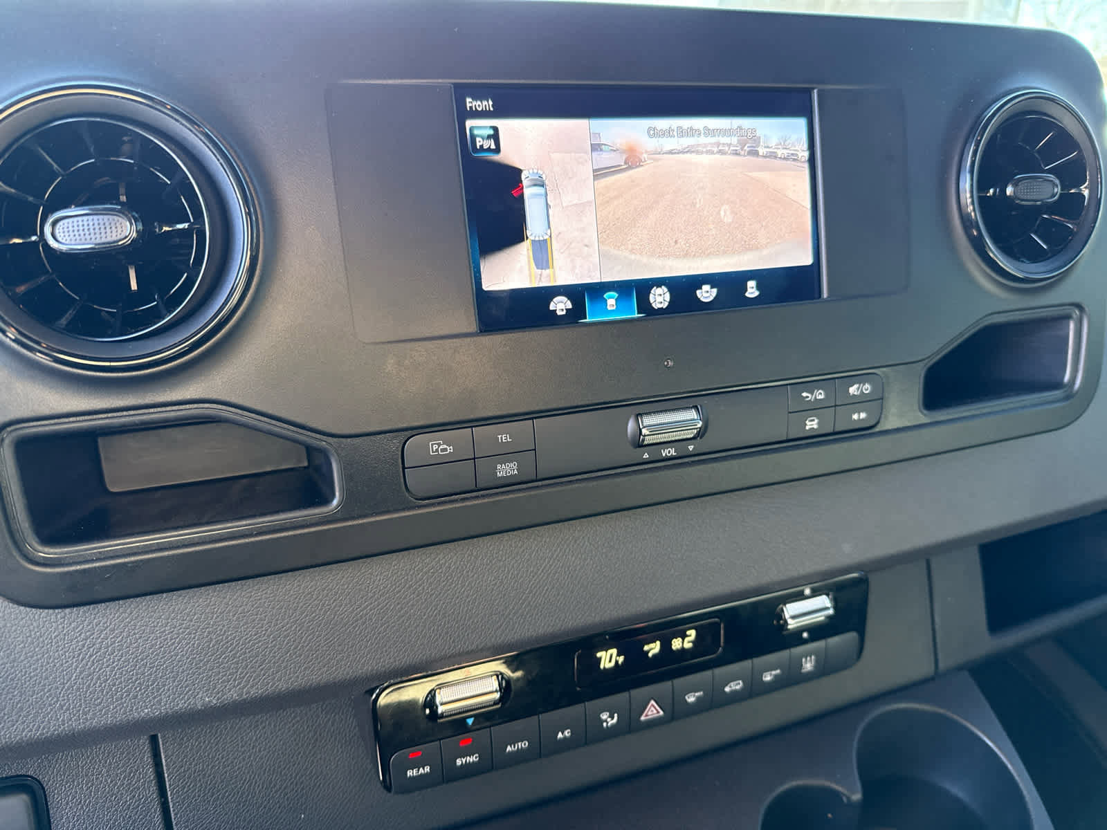 Used 2024 Mercedes-Benz Sprinter 2500 image 15