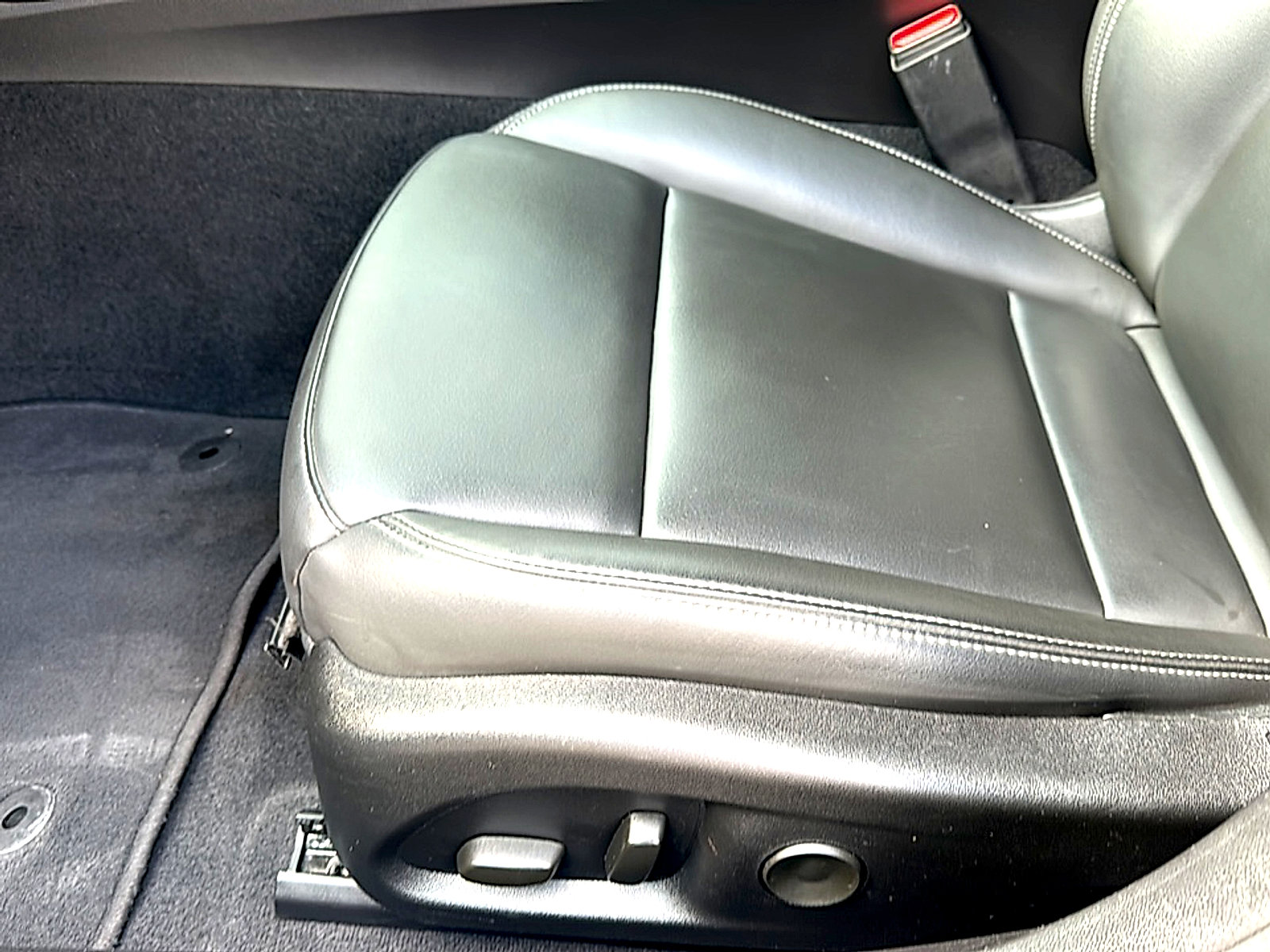 Certified 2024 Cadillac CT5 Luxury w/ Sun And Sound Package image 15