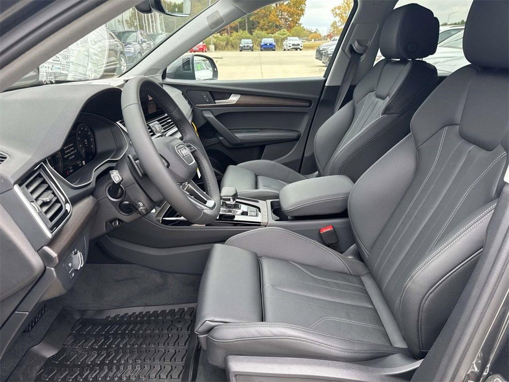 New 2025 Audi Q5 e Premium Plus image 7