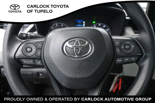 Used 2025 Toyota Corolla LE FWD image 18