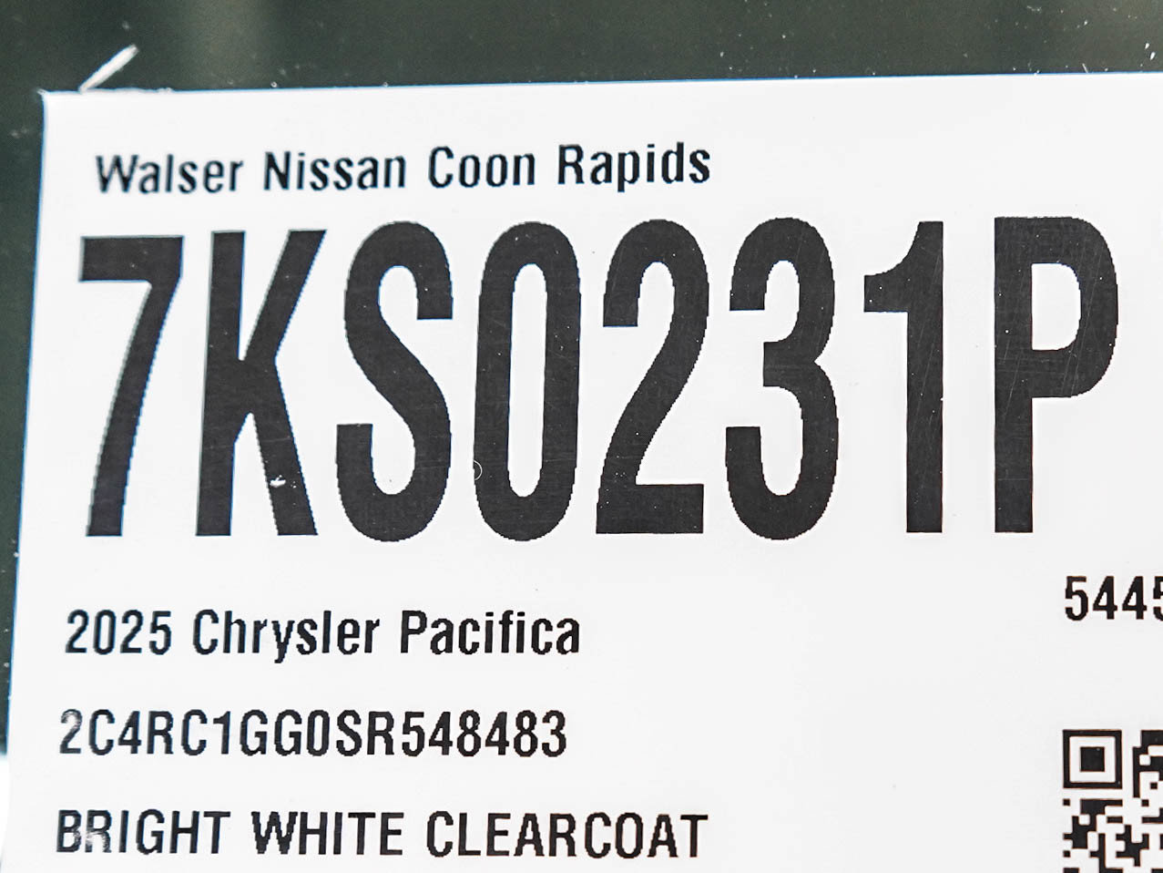 Used 2025 Chrysler Pacifica Limited FWD image 31