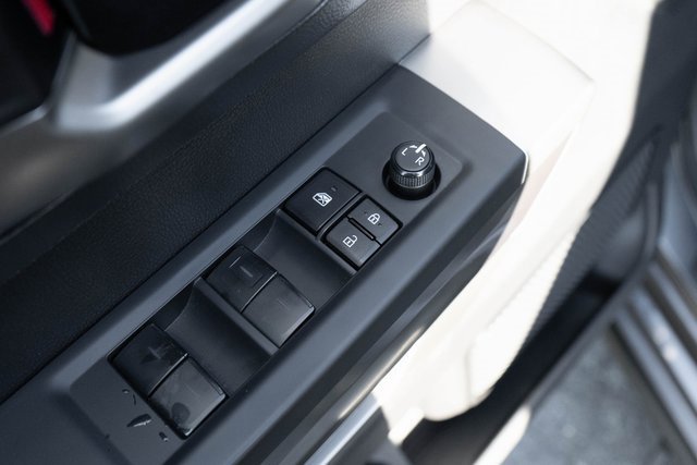 Used 2022 Toyota Tundra SR5 w/ SR5 Convenience Package image 20