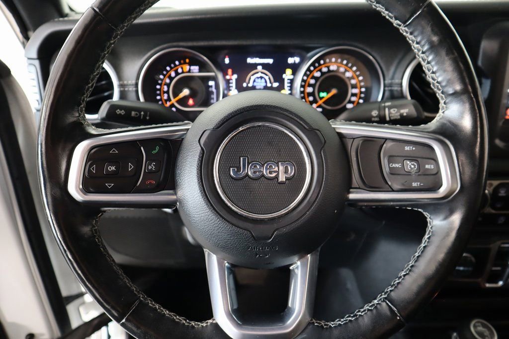 Used 2021 Jeep Wrangler Unlimited Sahara w/ Cold Weather Group AWD/4WD image 3