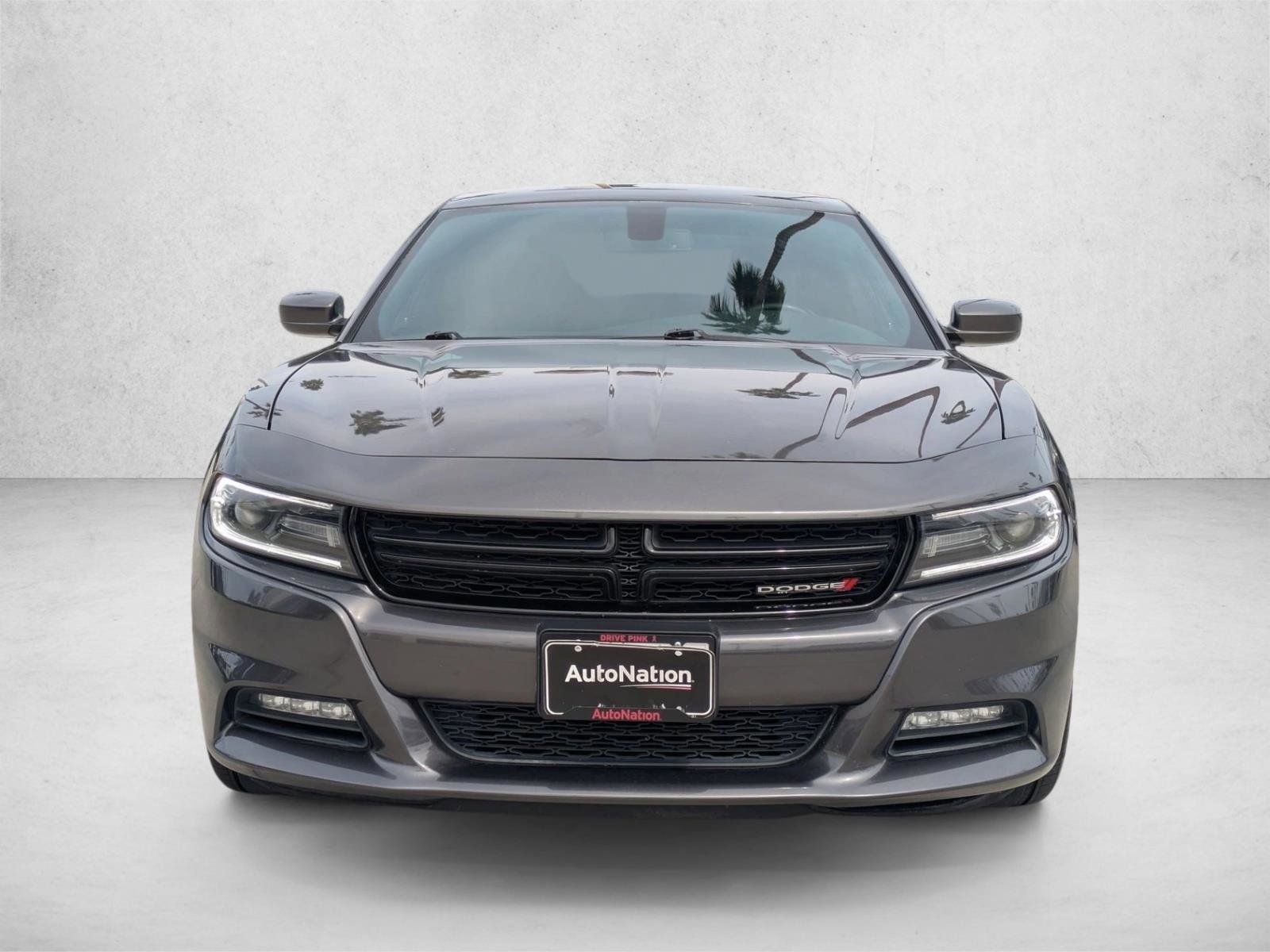 Used 2017 Dodge Charger SXT w/ Plus Group RWD image 2