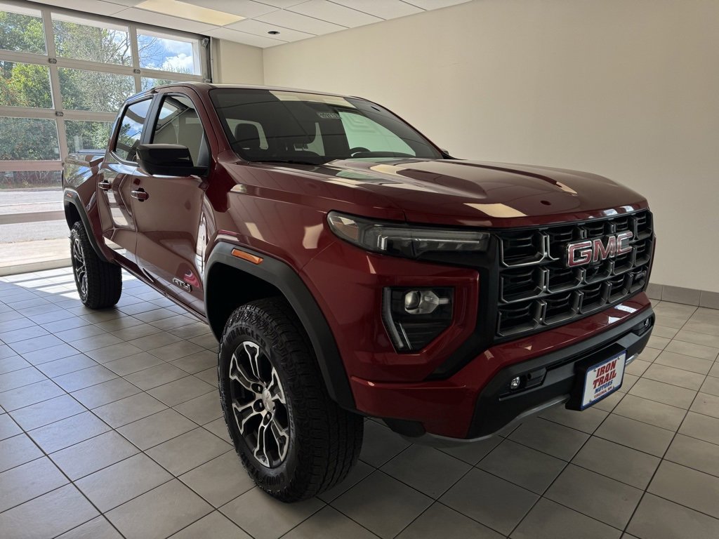 Certified 2023 GMC Canyon AT4 image 2