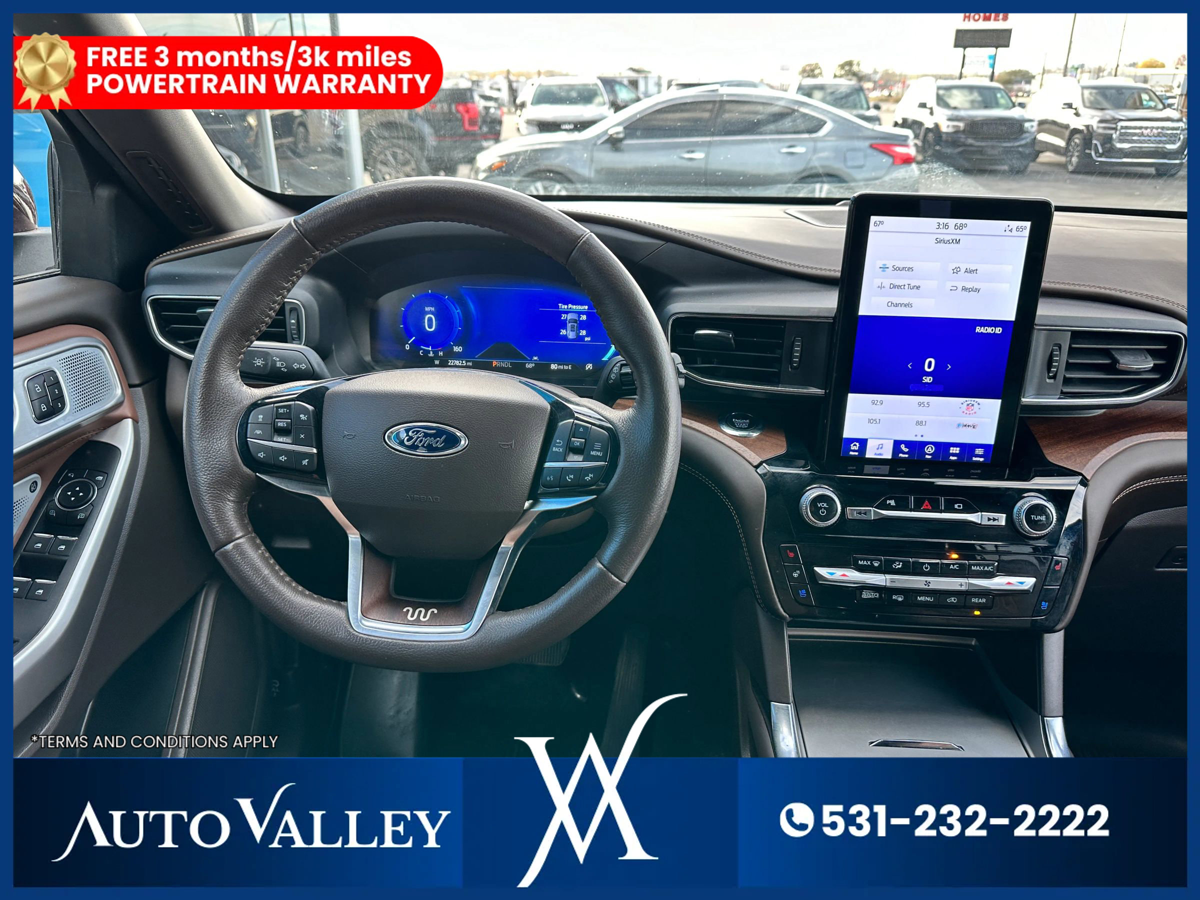 Used 2022 Ford Explorer King Ranch w/ Premium Technology Package image 37