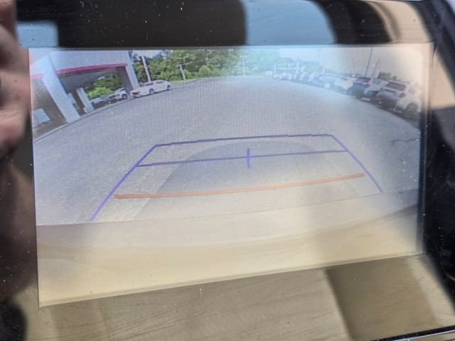 Used 2017 Toyota Corolla LE w/ Carpet Mat Package (TMS) FWD image 29