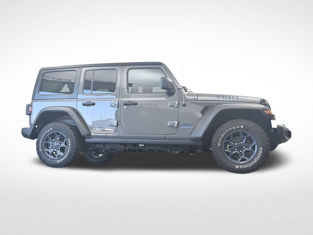 Used 2023 Jeep Wrangler Unlimited w/ Cold Weather Group AWD/4WD image 32
