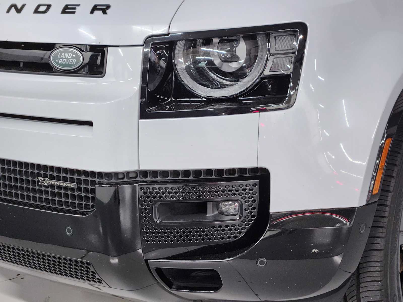 Used 2023 Land Rover Defender 110 X-Dynamic SE AWD/4WD image 12
