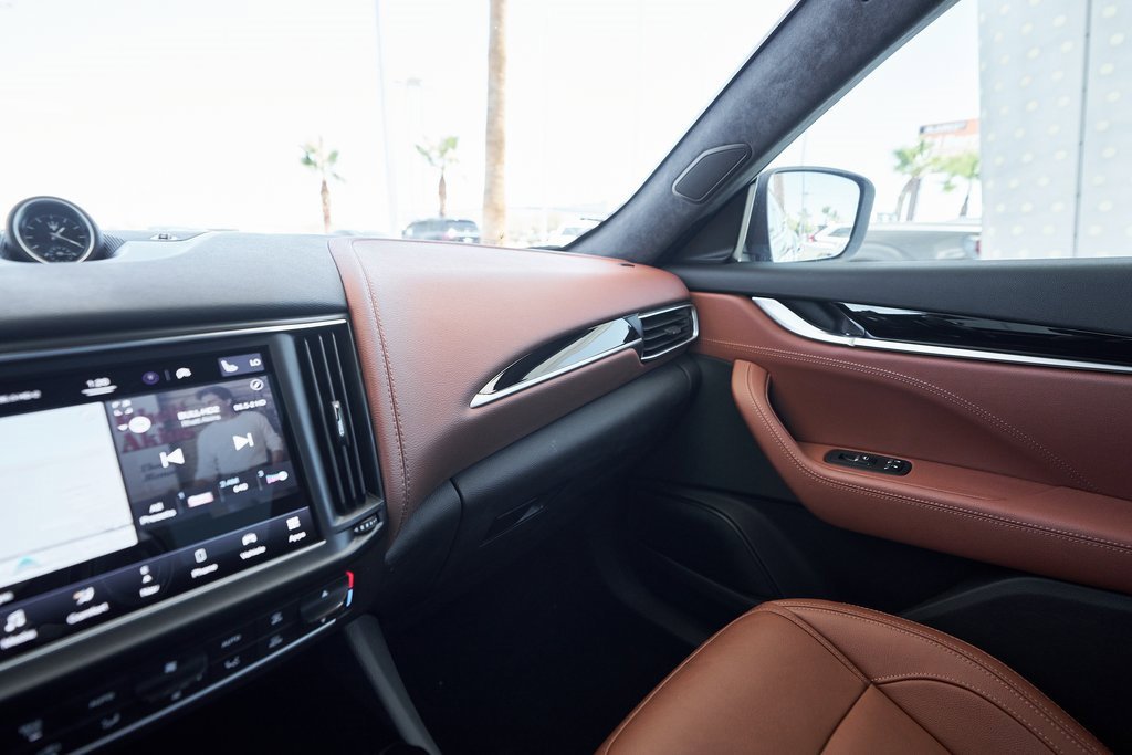 Used 2022 Maserati Levante Modena image 55