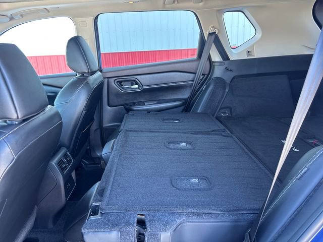 Used 2023 Nissan Rogue SL image 38