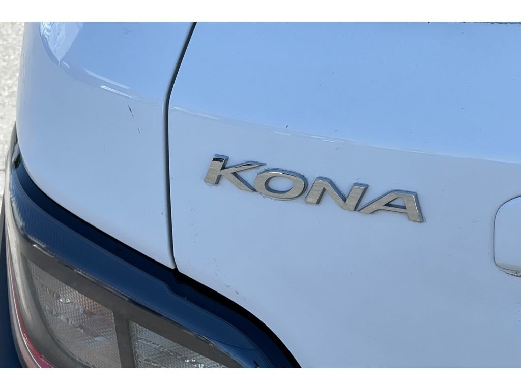 Used 2022 Hyundai Kona SE image 17