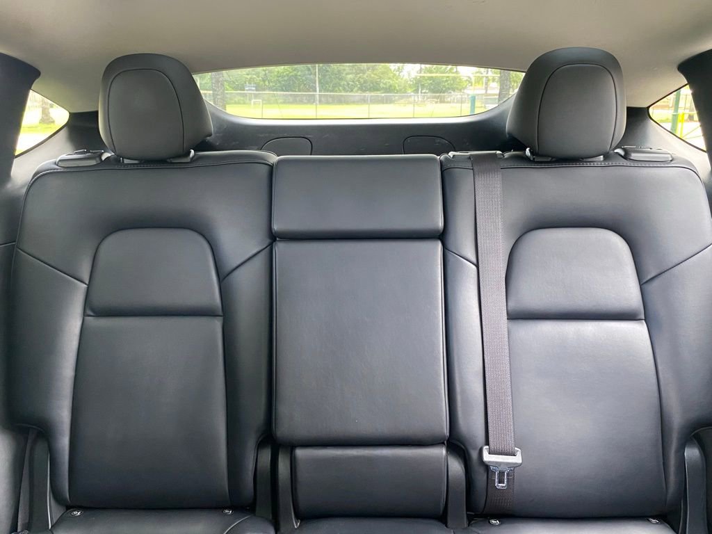 Used 2023 Tesla Model Y Long Range image 40