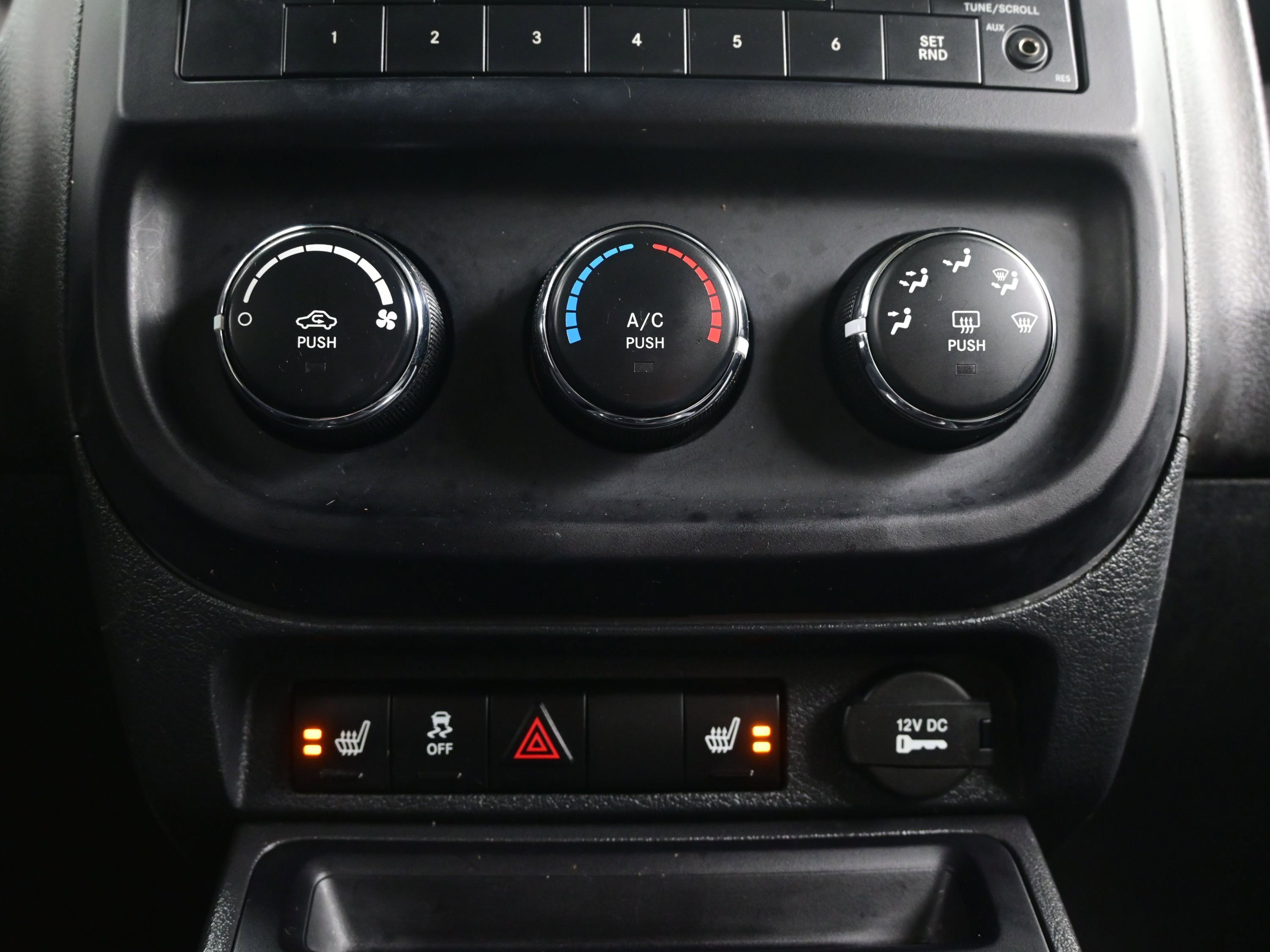 Used 2015 Jeep Patriot High Altitude image 17