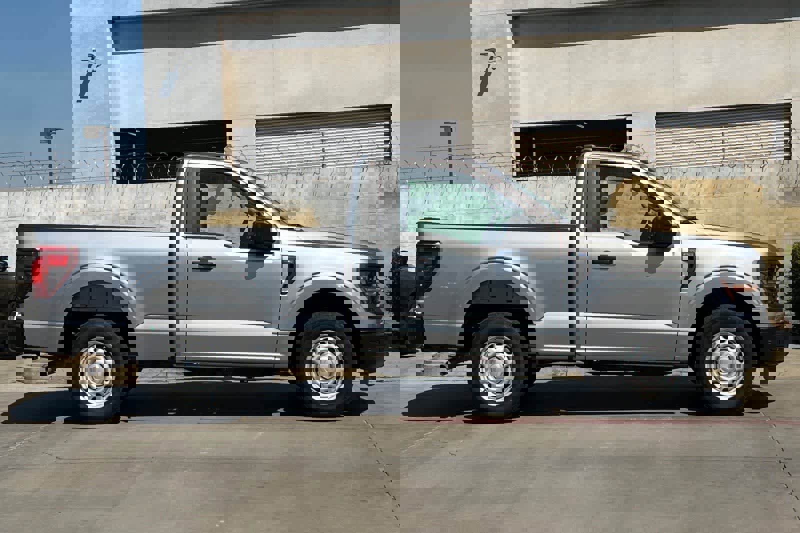 Used 2024 Ford F150 XL image 9