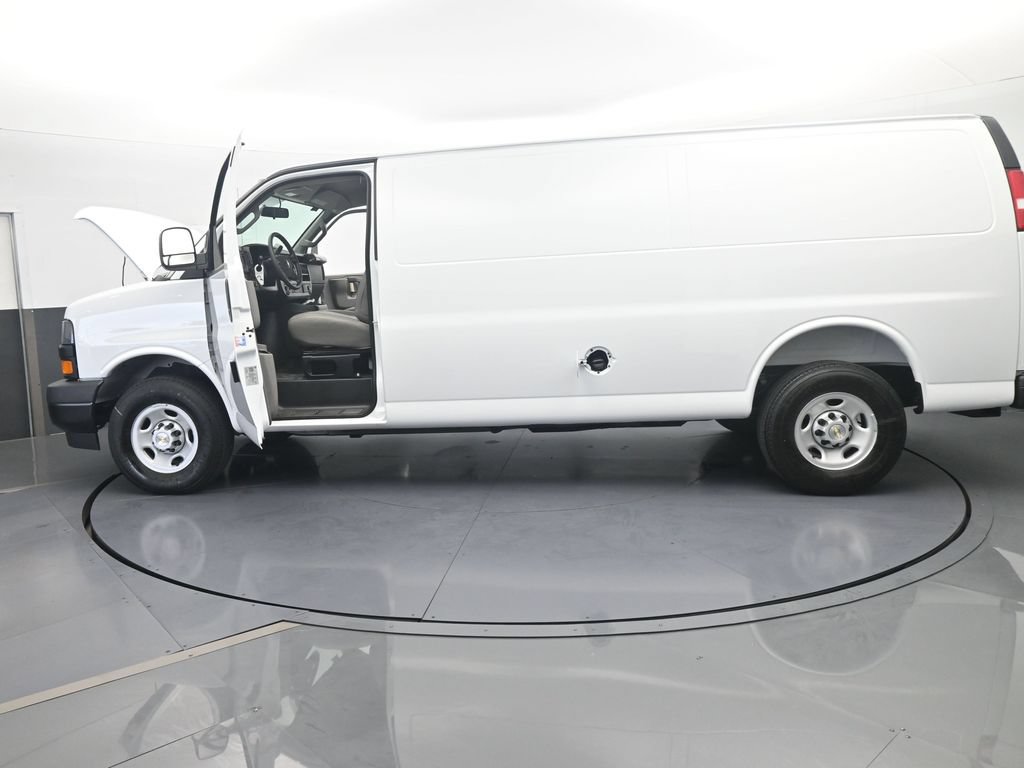 New 2026 Chevrolet Express 2500 Extended w/ Driver Convenience Package RWD image 71