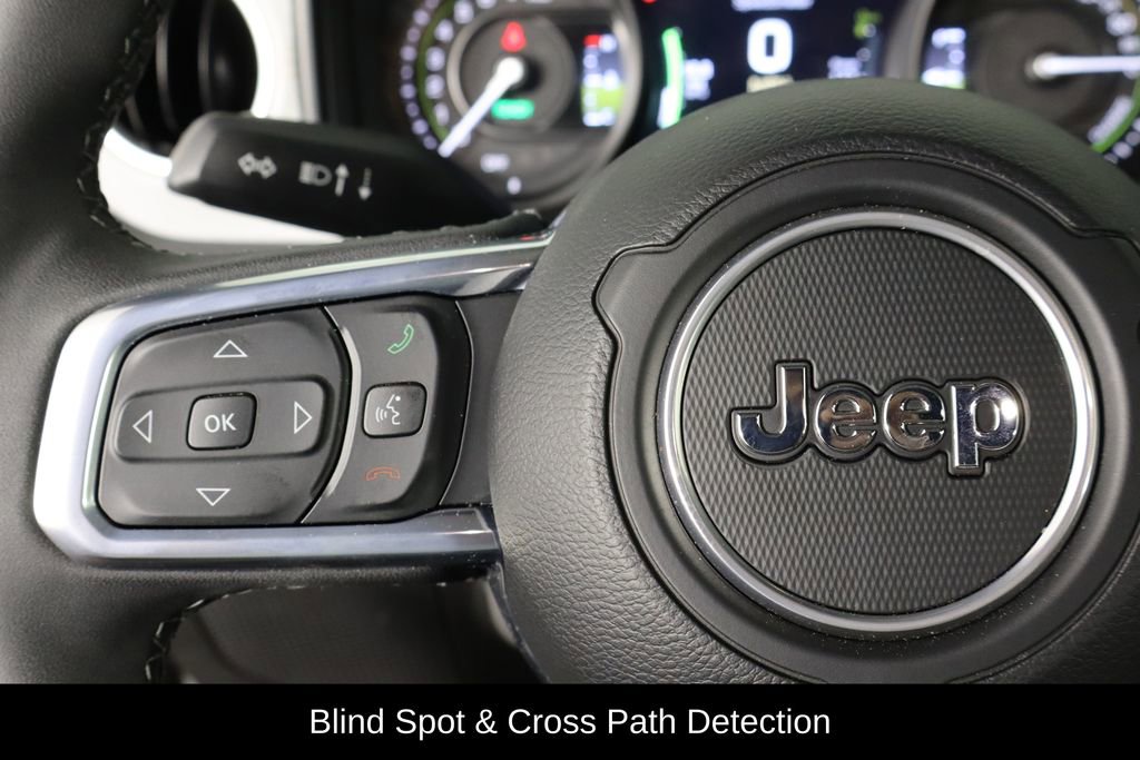 Used 2025 Jeep Wrangler Unlimited Sahara w/ Safety Group image 8