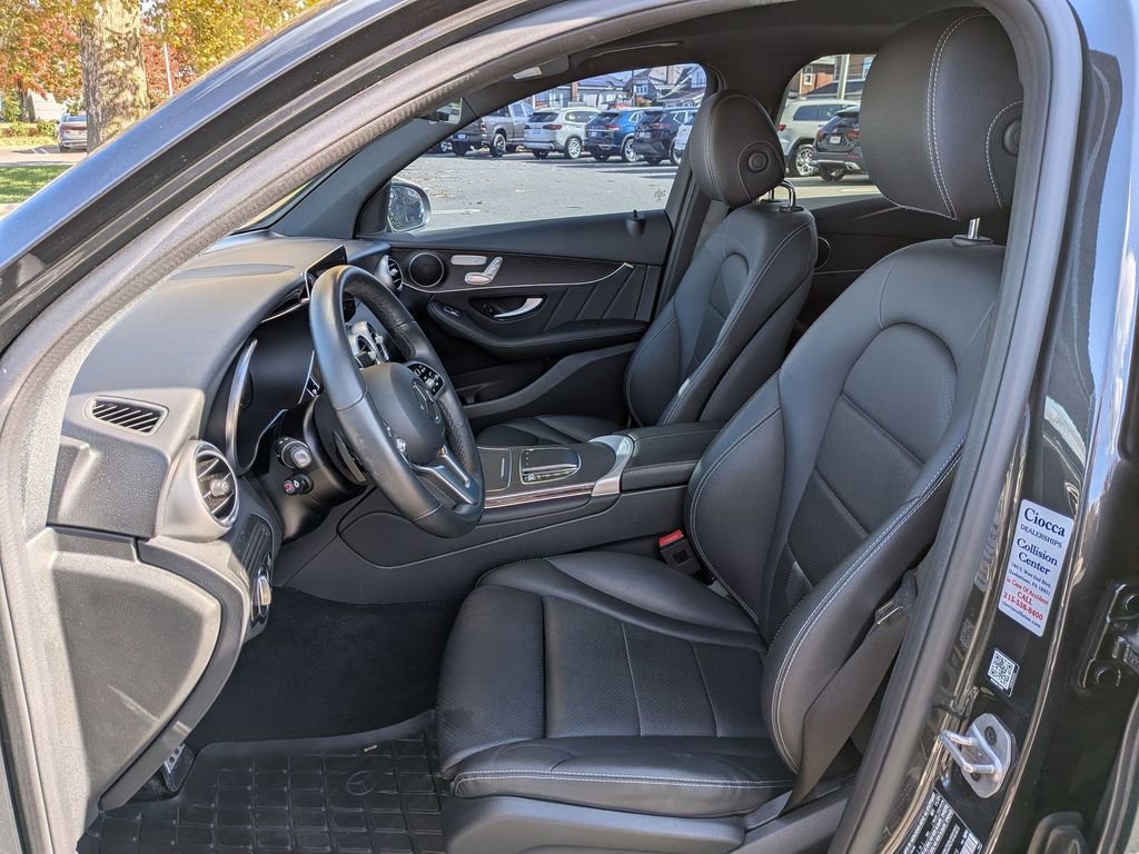 Used 2022 Mercedes-Benz GLC 300 4MATIC image 22